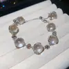 Pulsera de Copo de Nieve con Perlas de Cristal Estilo Minimalista Pulsera de Diseño Nicho Lujo Ligero Joyería de Gama Alta Venta al por Mayor para Mujeres