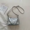Bolsa de Ombro Única com Padrão de Diamante para Mulheres, Nova Moda Verão 2026 Bolsa Transversal Simples para o Dia a Dia para Mulheres