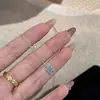 Collar Exquisito de Trébol de Cuatro Hojas Estilo Xiaohongshu para Mujer 2024 Nuevo Colgante Pequeño y Delicado Azul Cielo Una Pieza Venta al por Mayor