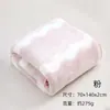Toalha Xiangfeng de Veludo Coral para Rosto, Absorvente, Cor Gradiente Ondulada, Uso Doméstico para Adultos, Macia, Venda por Atacado
