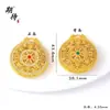 Novo Pingente Bússola Cruz Vajra Tradicional Estilo Chinês Banhado a Ouro de Alta Retenção de Cor com Disco de Diamante Incrustado com Cristal Vermelho e Verde Colar