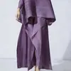 Conjunto de Top Pleats Miyake 2025 Nuevo de Alta Gama con Pantalones de Pierna Ancha con Diseño Asimétrico para un Look Adelgazante y Artístico