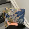 Elegante bolso de mano bordado con un diseño de alta gama, bolso de mano para mujer nueva temporada 2026, bolso tote cuadrado, bolso para teléfono