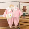 Traje de Primavera para Niñas 2025 Nuevo Princesa Casual Infantil Bebé Chaqueta con Solapas Suéter Moda Conjunto de Tres Piezas