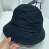 Sombrero de pescador de algodón lavado simple estilo japonés para mujer primavera y verano liso casual combinable frente largo atrás corto sombrero de cuenca protección solar sombrero para el sol