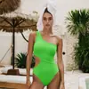 Nuevo Traje de Baño para Mujer de una Pieza Bikini de un Hombro Sexy que Cubre el Vientre Adelgazante Estilo Chica Caliente Vacaciones en Aguas Termales Traje de Baño al por Mayor