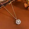 Moderna y Dulce Joyería Floral, Anillo Doble Dorado y Plateado con Diamantes, Cadena de Acero Inoxidable de Alta Gama Cadena para Clavícula Collar para Mujeres