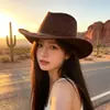 Sombrero vaquero estilo americano, popular sombrero de jazz retro étnico transfronterizo de gamuza, ala ancha para uso en exteriores en las praderas del oeste de Sichuan