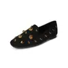 Sapatilhas Vintage com Rebites para Mulheres 925-2 - Mocassins Slip-On de Bico Quadrado com Solas Macias