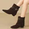 Botas de Motocicleta Dui Dui Estilo Occidental Nuevo Retro 2026 Hebilla de Cinturón Botas Vaqueras Gamuza Tacón Grueso Botines Tela de Moda Otoño para Mujer