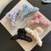 Pinza para el pelo de seda brillante para tela delicada con seda plisada Tacto de alta gama para moño en la parte posterior de la cabeza Pinza de tiburón Pinza de pelo versátil coreana