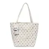 Bolso tote de lunares con un solo hombro de diseño único para mujer, nuevo modelo de verano 2026, gran capacidad, bolso con cremallera para el trabajo