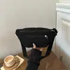 Bolso bandolera para mujer, nuevo de otoño, de pana, bolso de pecho simple para mujer, estilo japonés, bolso de un solo hombro, bolso pequeño para salir, para ir al trabajo