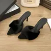 Sapatos de Salto Alto Femininos Peludos Antirriscos Bico Fino Salto Agulha Confortáveis Versáteis Fashionáveis - Novo Estilo Outono/Inverno 2026