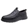 Sapatos masculinos de couro 2026 novo modelo sapatos casuais de negócios de couro genuíno couro bovino de camada superior sapatos de outono e inverno sola macia masculina antiderrapante sapatos de pai