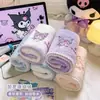 Entrega Transfronteiriça de Toalha de Veludo Canela Cachorro Sanrio Desenho Animado Fofo Absorvente Espessada Kuromi Toalha de Lavar Rosto