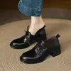 2026 Nuevos Zapatos de Mujer Negros Primavera Suela Gruesa Piel Genuina Corte Profundo Zapatos de Una Sola Pieza Primavera y Otoño Piel Mate Tacón Grueso Tacón Alto Zapatos Pequeños de Cuero