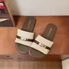 Sandalias Planas Versátiles de Mujer Estilo Retro Francés con Suela Suave y Hebilla, Estilo Slip-On para Verano 2026