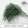 Aspargos verdes, capim barba de dragão, materiais florais com tema de floresta, decorações de teto para salão de casamentos, fundos com flores artificiais e arranjos florais.