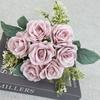 Rede de comércio eletrônico transfronteiriço tendência vermelha nova simulação de produto 7 cabeças segurando querida rosa fotografia de casamento pose adereços flores falsas