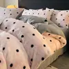Conjunto de quatro peças de estilo luxuoso com pele sintética de coelho, inspirado em Melard, e um conjunto de três peças de veludo de leite para e-commerce transfronteiriço de comércio exterior