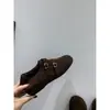 Se han enviado grandes cantidades de color café, gris oscuro, color camello, negro, cuero vacuno de primera capa, suela de goma, estilo de mujer con cuña y otros pedidos