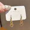 Novos Brincos de Argola Simples 2026, Estilo Coreano Celeb da Internet, Argolas Lisas, Confortáveis para a Orelha, Brincos de Tarraxa Elegantes e Luxuosos que Fazem Seu Rosto Parecer Menor