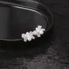 Hebilla de Oreja para Auriculares de Perla Hueca con Lazo de Plata Grueso Hebilla de Oreja para Auriculares Bluetooth Inalámbricos Hebilla de Diamante Desmontable Joyería Decorativa