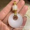 Pendente Simples de Jade Seda Dourada de Xinjiang Nuvem Auspiciosa de Jade Branco Fechadura Ornamento de Jade Raposa de Nove Caudas Flor Gota de Água Jade Pingente da Paz