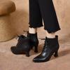 Botas Curtas de Bico Fino para Mulheres Outono e Inverno 2025 Estilo Britânico Botas de Cano Curto com Tiras Salto Agulha Forradas com Lã Preta Botas da Moda Botas de Couro para Mulheres