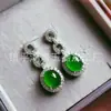Brincos de Calcedônia Incrustada Verde Claro Atacado, Brincos de Ágata Luxuosos Comparáveis ao Jade, Brincos Estilosos e Versáteis, Itens de Presente