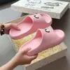 Zapatillas de Verano con Diseño Especial Creativo para Parejas, Ropa de Casa, Resistentes al Desgaste, Antideslizantes, Baño, Parejas, Interior, Flores para Zapatos DIY, Zapatillas de Dibujos Animados