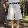 Shorts brancos de brim largos estilo high street americano com respingos de tinta para homens, tamanho grande, caimento solto, corte reto moderno com bom caimento
