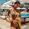 Versión coreana del nuevo traje de baño de aguas termales para mujer, sexy, lindo, para busto pequeño, bikini triangular realzado de dos piezas, venta al por mayor