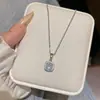 Colar Cubo de Açúcar Pequeno Exquisito Estilo Coreano Luxo Leve Nicho Moda Exquisita Pingente Novo Versátil Sensação de Alto Padrão Corrente para Clavícula Feminina