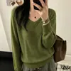 Suéter de punto de seda y cachemira con cuello en V y diseño calado para mujer, nuevo de otoño, de manga larga, corte holgado, versátil, suave y agradable para la piel