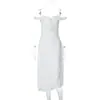 Moda Europea y Americana Estilo Francés Nuevo Vestido Sexy sin Tirantes con Diseño de Volantes, Ceñido a la Cintura, Color Sólido, Vestido de Longitud Media con Abertura para Mujer