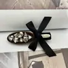 Luxo Leve Retrô Indústria Pesada Full Diamond Etiqueta Dourada Veludo Laço Presilha de Pato Alto Padrão Estilo Chanel Brilhante Franja Borda Presilha