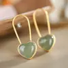 Pendientes Cortos de Estilo Nacional Chapados en Oro con Incrustaciones de Imitación de Rojo del Sur para el Amor, Modernos, Versátiles y Lindos para Mujer