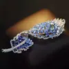 Nuevo Broche de Plumas de Lujo con un Toque Elegante y de Alta Gama, Adecuado para Abrigos y Trajes, Pin Antiexposición, Accesorio de Noche, Ramillete
