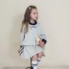 Conjunto Tutu Elefantito Niños y Niñas 2026 Principios de Otoño Nuevo Sudadera Bordada Cuello Redondo Pantalón Casual Falda Corta Conjunto de Tres Piezas