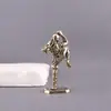 Latón Puro Puño Supremo Monje Ciego Li Qing Retro Objetos Viejos Decoración Creativa de Escritorio Mascotas de Té Artesanías Adornos de Cobre