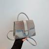 Nova bolsa feminina com padrão de crocodilo, bolsa de comércio exterior feminina, bolsa de ombro texturizada e atmosférica, bolsa de mãe estilo ocidental