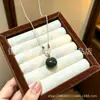 Colar Pingente de Jade Hetian Natural, Colar Clavicular de Fivela de Segurança em Forma de Coração de Jade Hetian, Pingente de Colar de Jade Saco da Sorte