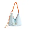 2026 Bolsa Tote Versátil Ombro Único Estudante Feminina Leve Grande Capacidade Casual Outono Bolsa de Mão Nova Bolsa de Lona