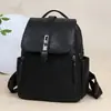 Nova mochila feminina com estampa vintage e toque de alta qualidade, tampa flip e fecho de fivela, adequada para o trajeto diário e viagens, bolsa escolar versátil de grande capacidade