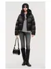Chaqueta de Algodón Corta con Capucha 2026 para Mujeres Petites, Engrosada, Cortavientos, Práctica para Invierno, Versátil para Usar