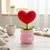 Decoração de Vaso de Flores em Forma de Coração de Crochê Feito à Mão, Lindo Ornamento de Flor em Forma de Coração para Decoração de Mesa de Quarto, Pequena Planta em Vaso Tricotada em Lã