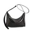 Bolso de mujer de alta gama, nuevo modelo otoño 2026, bolso de axila para el día a día, diseño de nicho moderno y simple, bolso de hombro y cruzado