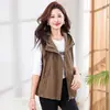 Colete com capuz para mulheres, adequado para primavera e outono, projetado para mães de meia-idade por volta dos 50 anos, com modelagem solta, estilo elegante e efeito rejuvenescedor, perfeito como uma peça de outer wear casual para o outono